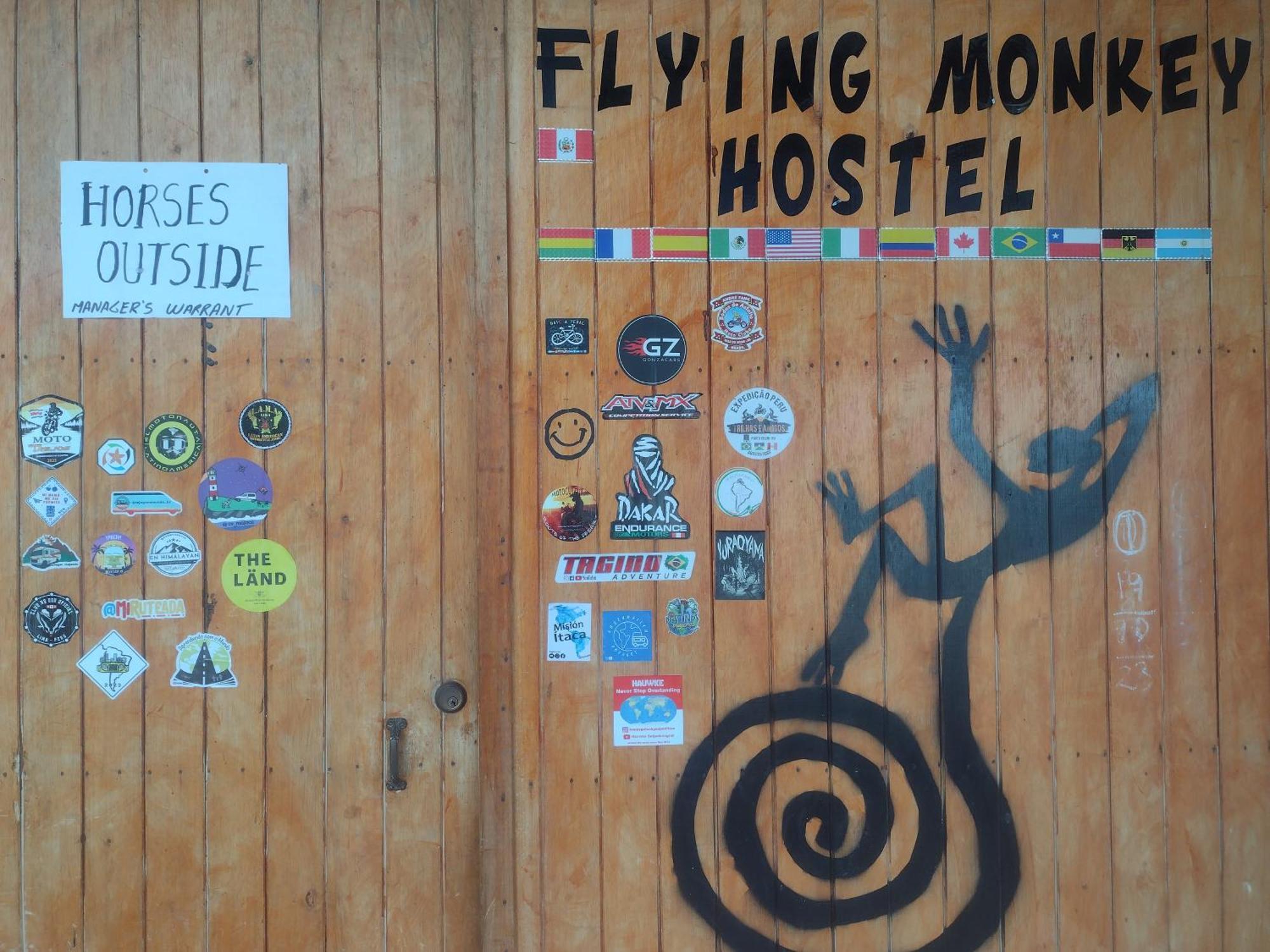 Flying Monkey Hostel Nazca Dış mekan fotoğraf